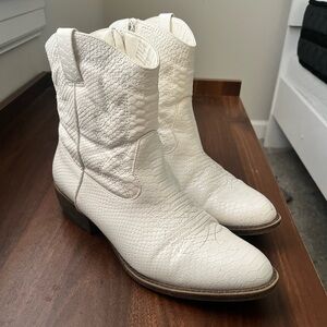 Women's White Western Boots
